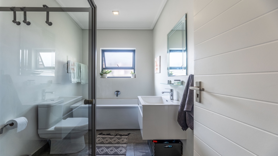 3 Bedroom Property for Sale in Parklands North Western Cape